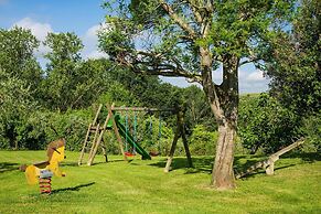 Borgo Collelungo, Apartments in Montaione