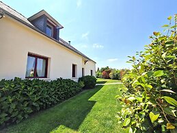 Holiday Villa With Pool on the Gulf of Morbihan