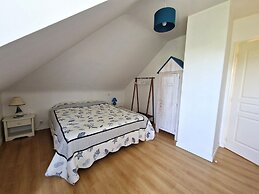 Holiday Villa With Pool on the Gulf of Morbihan