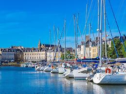 Holiday Villa With Pool on the Gulf of Morbihan