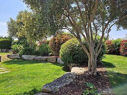 Holiday Villa With Pool on the Gulf of Morbihan