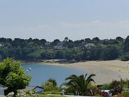 Lovely Holiday Home in the Countryside on the bay of Mont St. Michel, 
