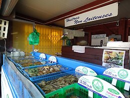 Lovely Holiday Home in the Countryside on the bay of Mont St. Michel, 