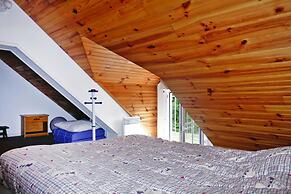 Lovely Holiday Home in the Countryside on the bay of Mont St. Michel, 