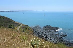 Lovely Holiday Home in the Countryside on the bay of Mont St. Michel, 