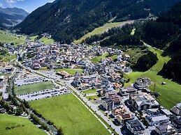 Apartment in Ischgl Overlooking the Mountains