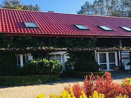 Large Holiday House, Indoor Pool, Rozewko