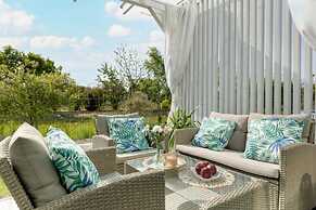 Holiday Home With Whirlpool Bathtub, Wrzosowo