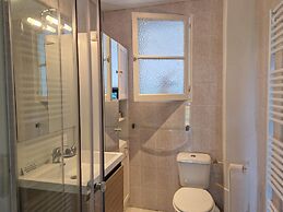 Charming Holiday Home Near the Beach, Locquirec