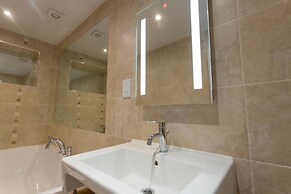 The Wheatsheaf Hotel