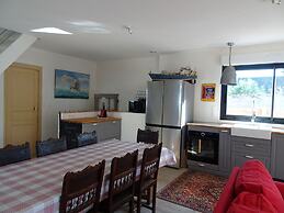 Comfortable Holiday Home 50 m From the sea