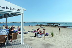 Semi-detached House, Port-louis