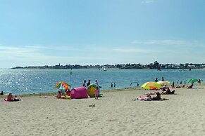 Semi-detached House, Port-louis
