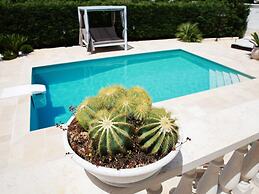 Villa in Apulia With Pool and Barbecue