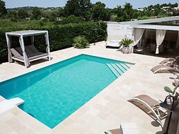 Villa in Apulia With Pool and Barbecue