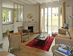 Semi-detached House, Carnac