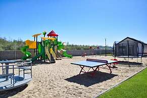 Cozy Holiday Homes for 5 People, Lazy