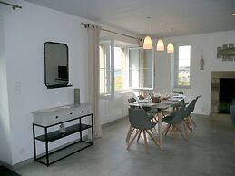 Holiday Home in Plonevez Porzay