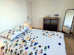 Holiday Home in Plonevez Porzay