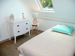 Holiday Home in Plonevez Porzay