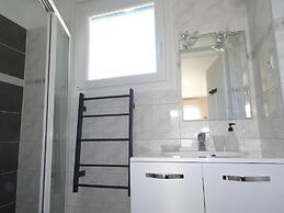 Semi-detached House, Jullouville