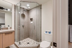 1060 Park Ski Magnificent Mountain Retreat 5 Bedroom Home by RedAwning