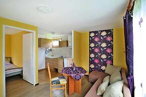 Bungalow Close to the Beach, Sianozety