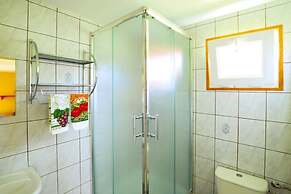 Bungalow Close to the Beach, Sianozety