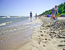 Cozy Apartment for 4 People, Pobierowo