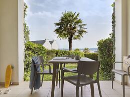 Seafront Apartment Near a Beach