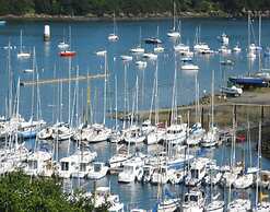 Nice Holiday Home in a Residence Near the Beach