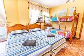 Luxurious Private Cabin Pool Hottub & Fireplace