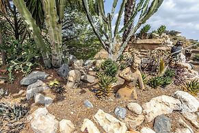 Luxurious Private Cabin Pool Hottub & Fireplace