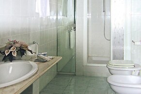 Apartment in Montelparo With Pool