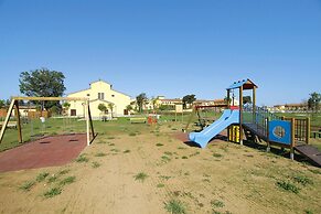 Apartment Overlooking Piombino Beach
