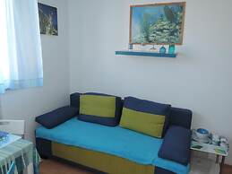 Studio for 3 People Near the sea