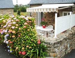 Holiday Home in Beautiful Breton Estate, Lanmodez