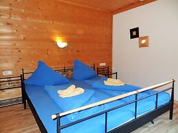 Cosy Holiday Home in Langenfeld