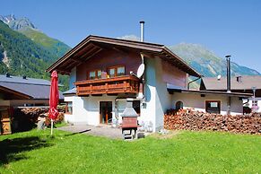 Cosy Holiday Home in Langenfeld