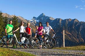 Cosy Holiday Home in Langenfeld