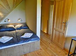 Comfortable Holiday Home With Terrace, Osieki