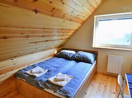 Comfortable Holiday Home With Terrace, Osieki