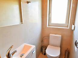 Comfortable Holiday Home With Terrace, Osieki