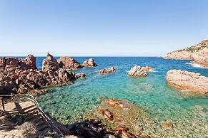 Terraced House in Costa Paradiso With Terrace