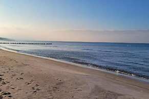 Apartment With Swimming Pool and Sauna, Dziwnow