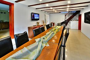 Holiday Villa With Nice Garden