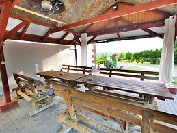 Holiday Villa With Nice Garden