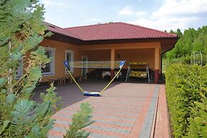 Holiday Villa With Nice Garden