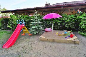 Holiday Villa With Nice Garden