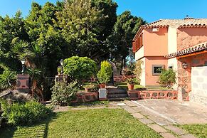 Villa Mansion Bandama With Pool in Santa Brigida